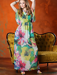 Rebecca G nude in softcore PRESENTING REBECCA gallery 